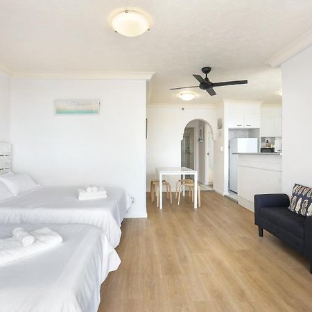 1 Bedroom And 1 Living Room Family Suite Gold Coast Exteriér fotografie
